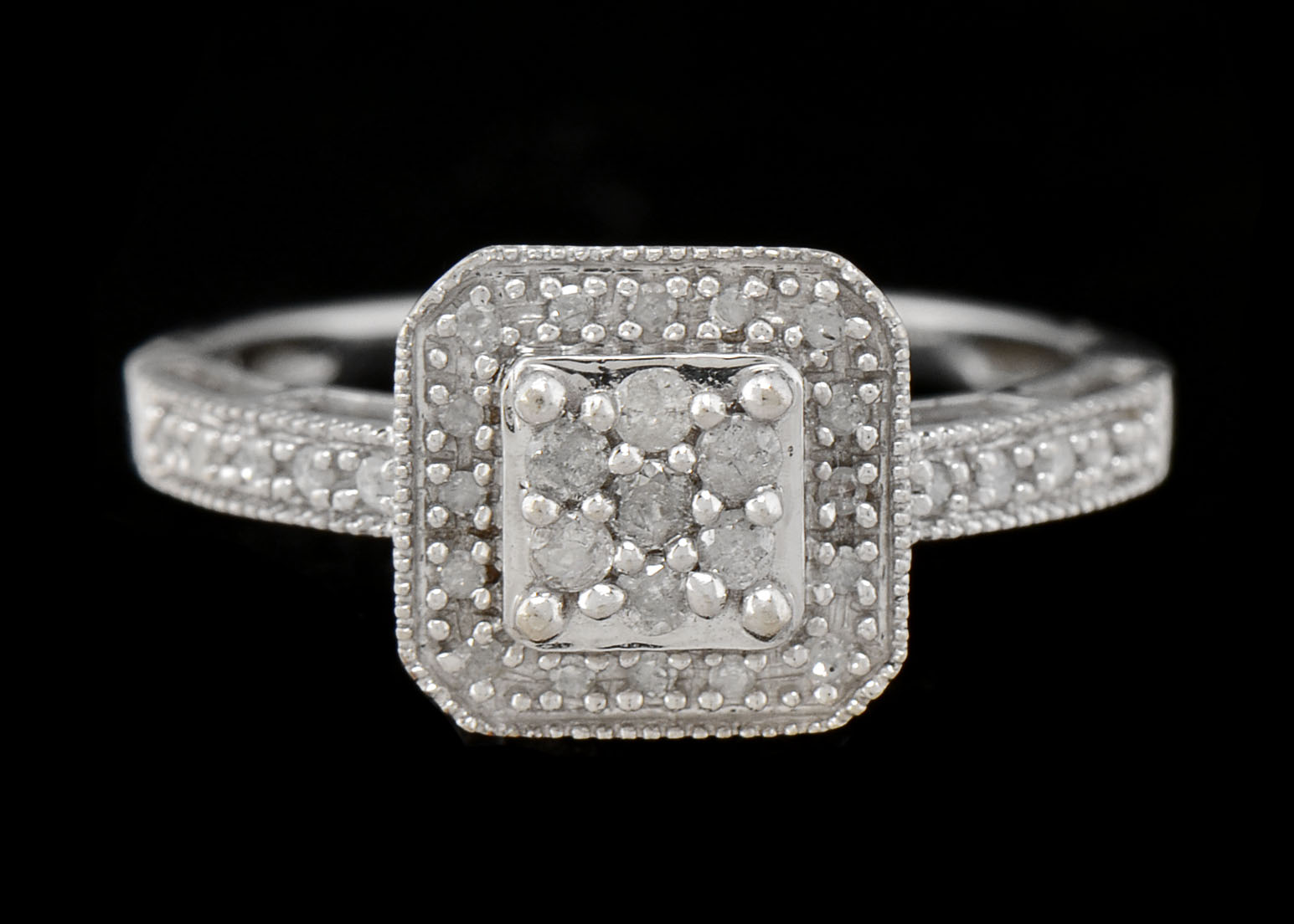 10K White Gold Diamond Ring