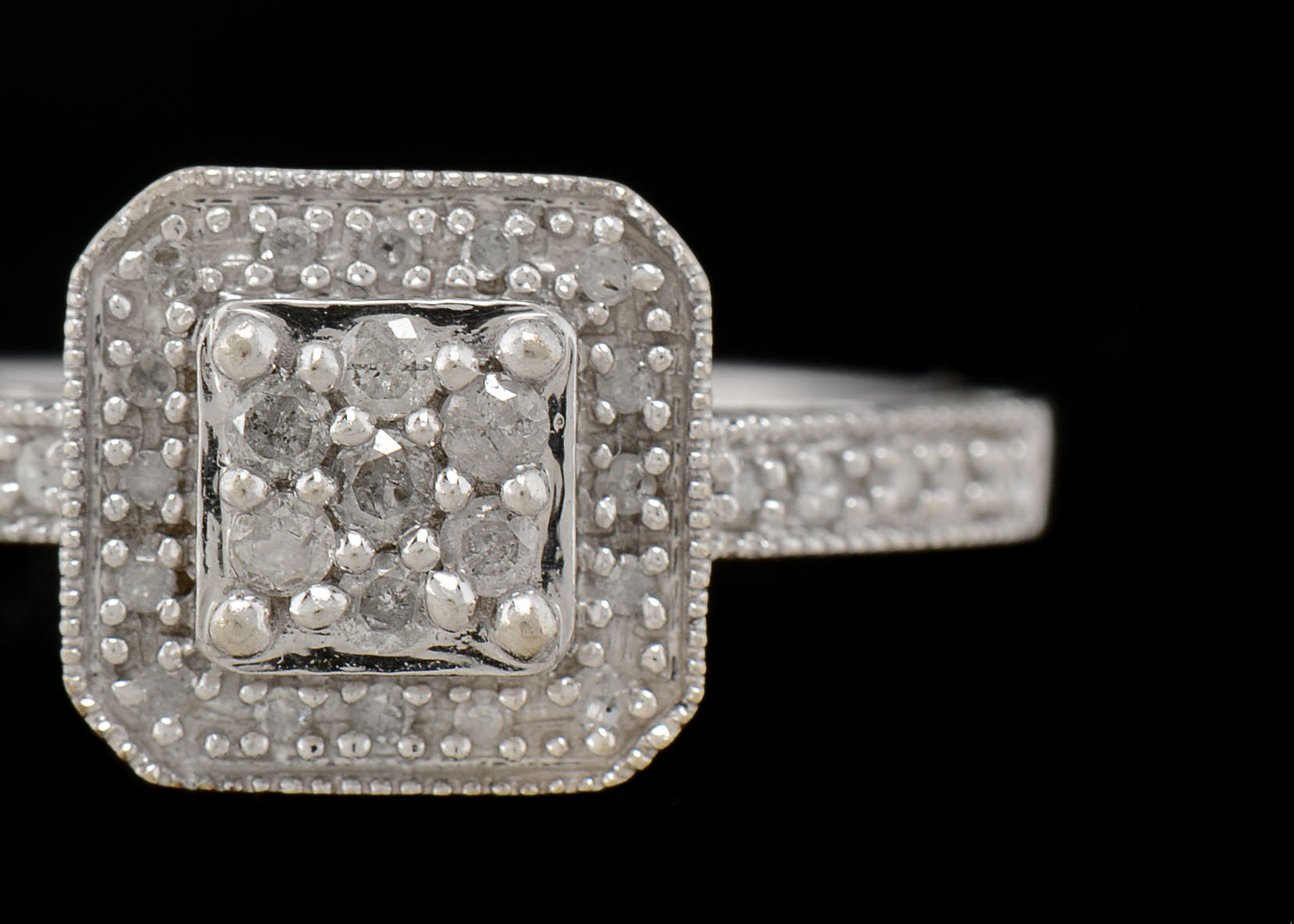 10K White Gold Diamond Ring
