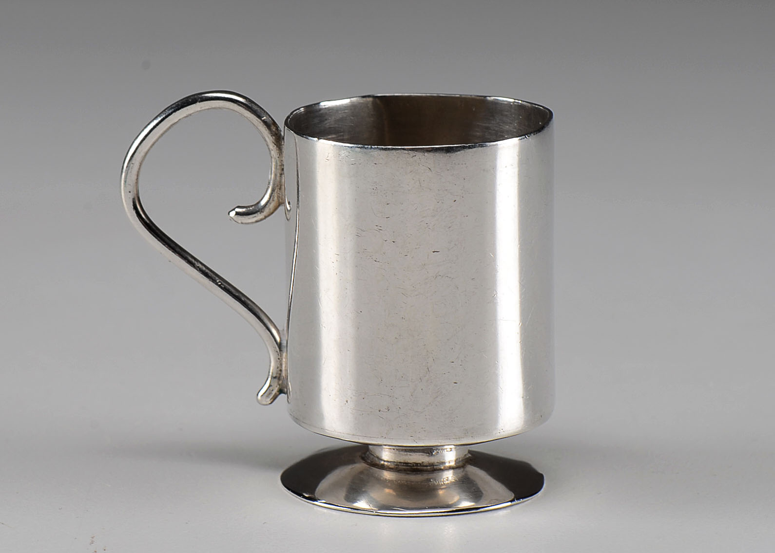 Mexican 980 Silver Miniature Cup by Rafael Melendez