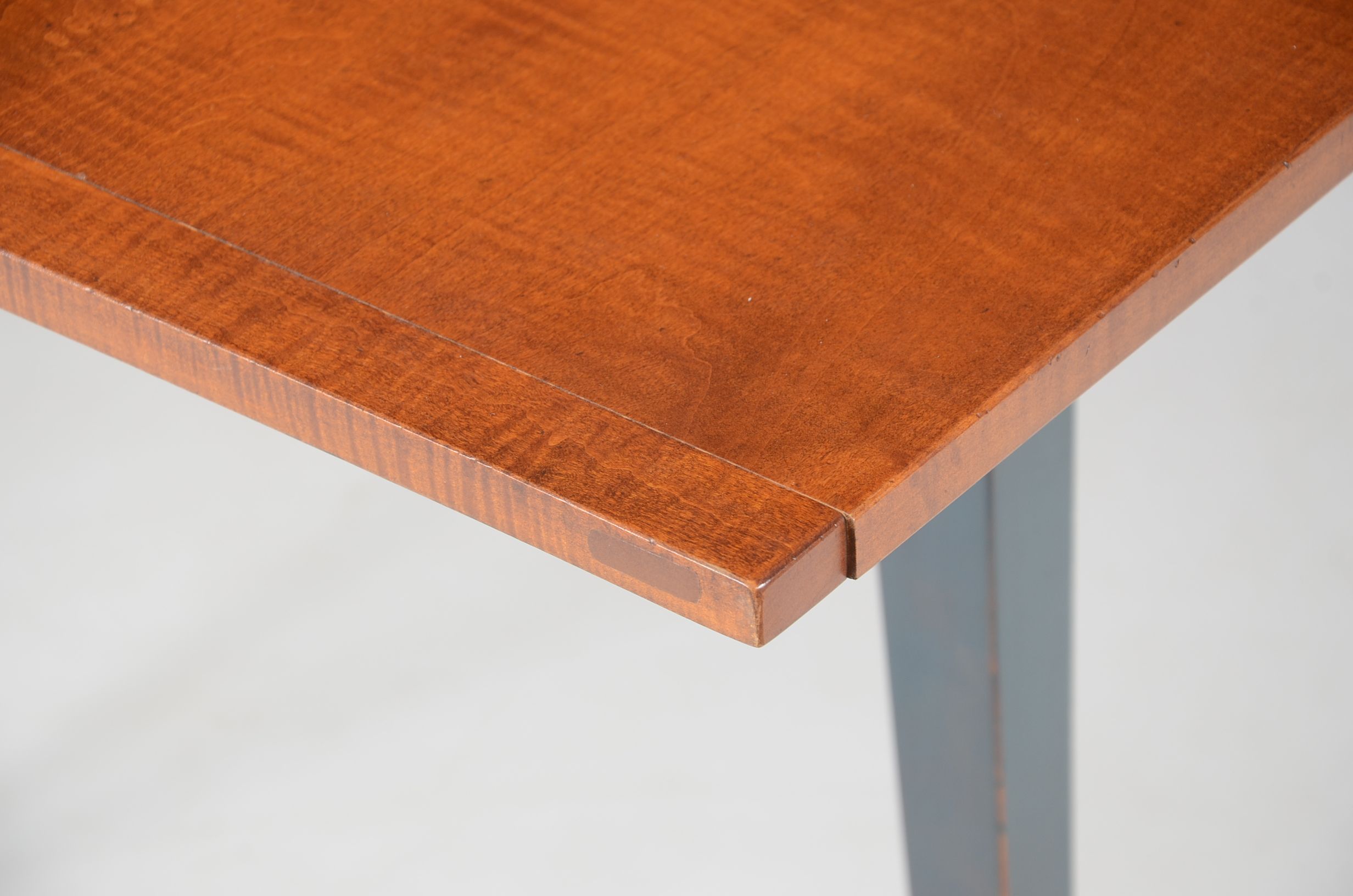 David T. Smith Dining Set