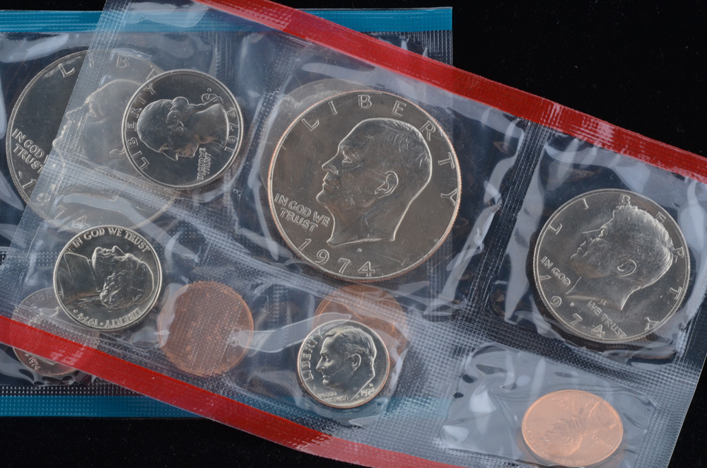 1974 United States Uncirculated Denver and Philadelphia Mint Set
