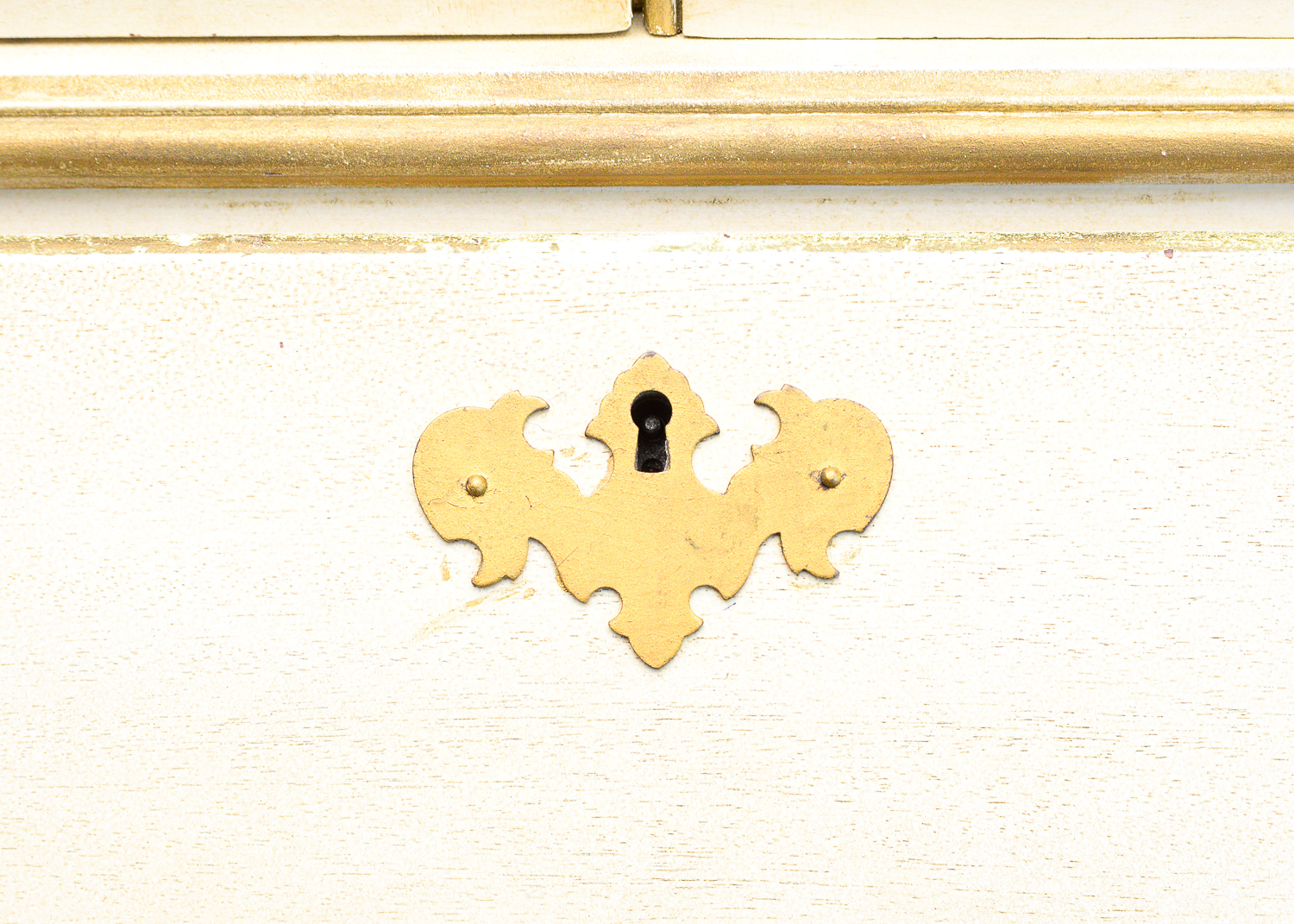 Distressed Oxbow Secretary