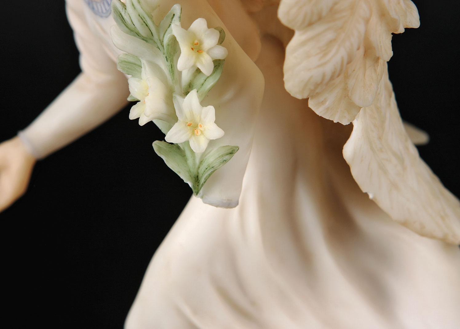 Seraphim Classics Birth of Jesus Angel Figurines