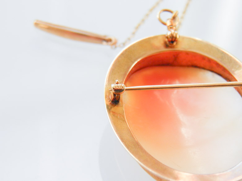 10K and 14K Gold Shell Cameo Pendant Brooch
