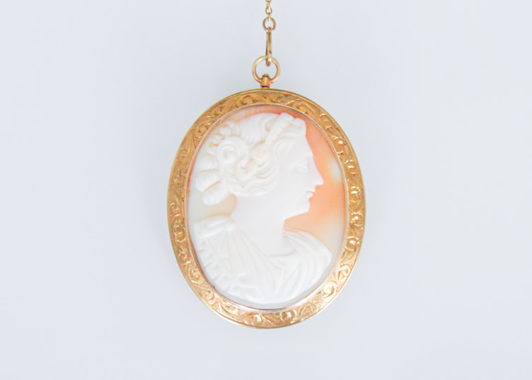 10K and 14K Gold Shell Cameo Pendant Brooch