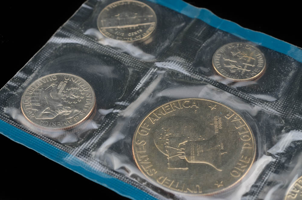 1975 United States Uncirculated Denver and Philadelphia Mint Set