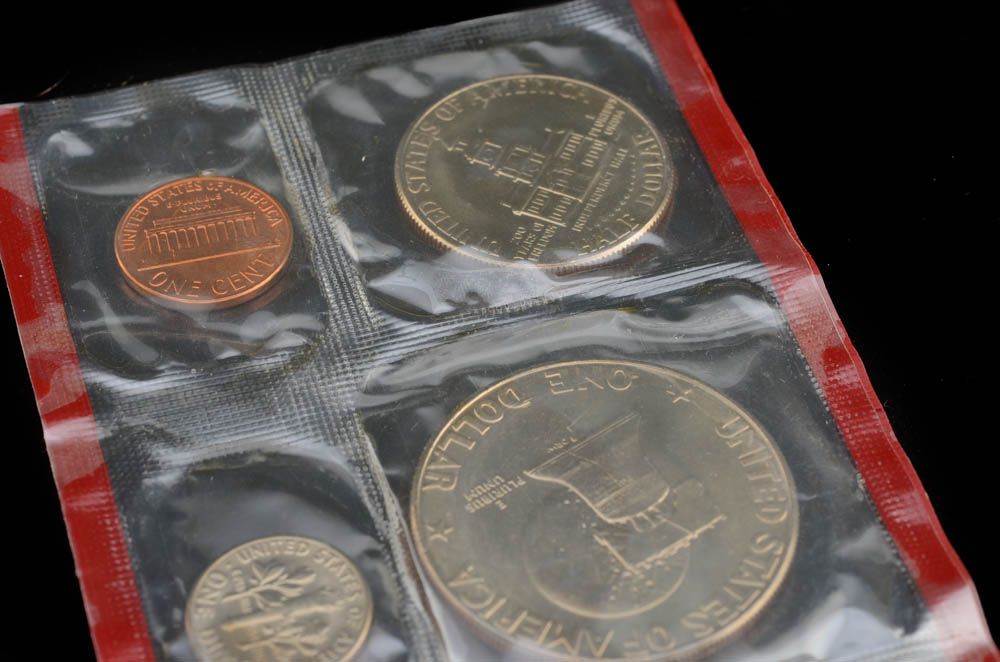 1975 United States Uncirculated Denver and Philadelphia Mint Set