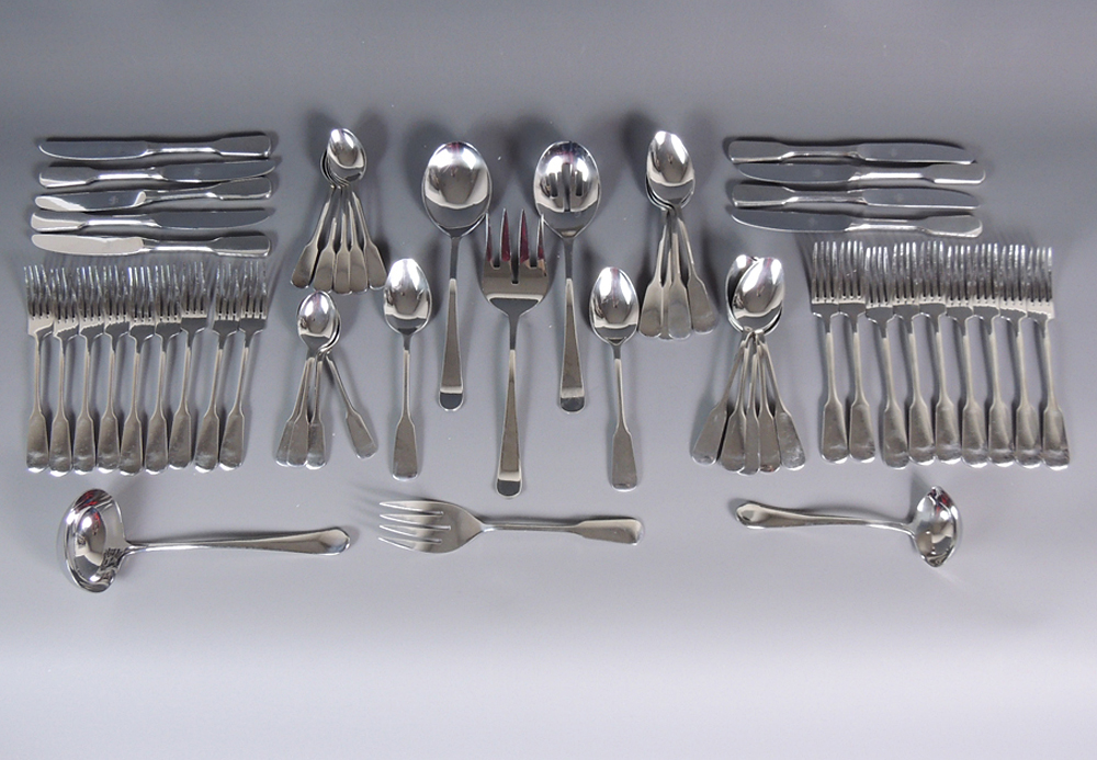Dalia 18/10 Stainless Flatware Set