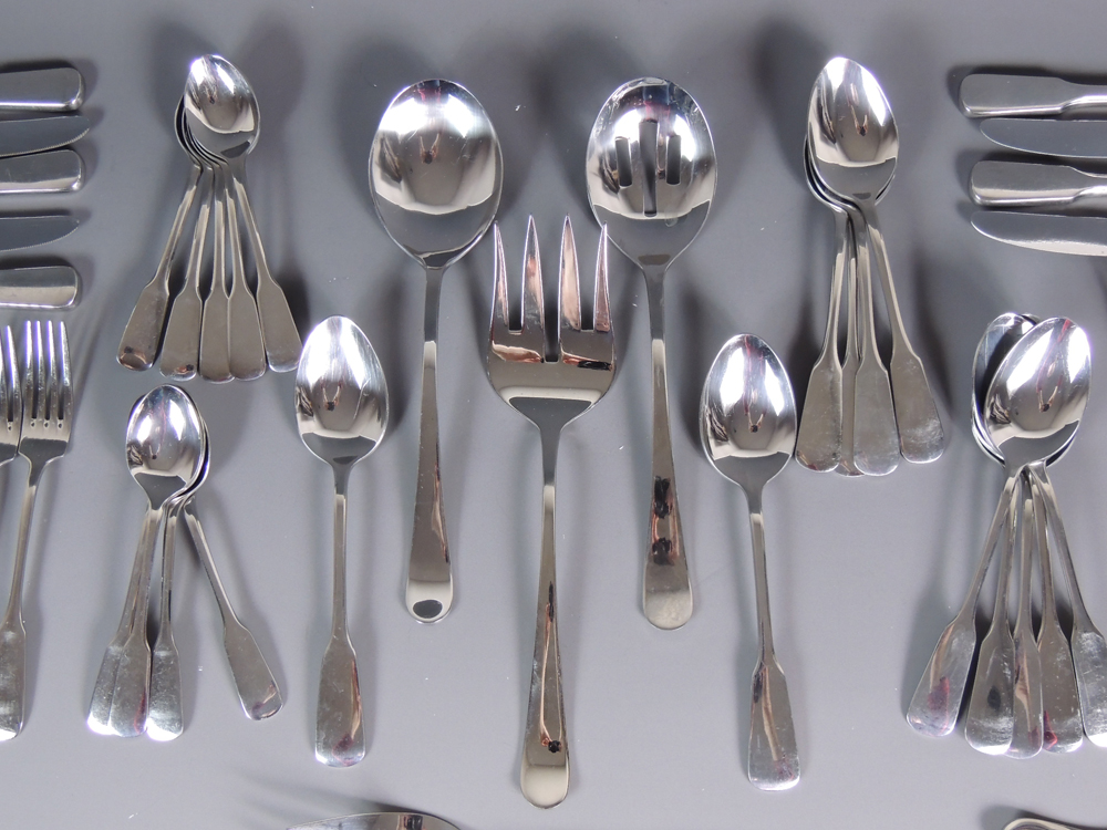 Dalia 18/10 Stainless Flatware Set