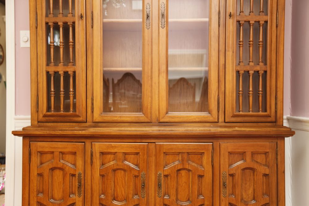 Thomasville Oak China Cabinet