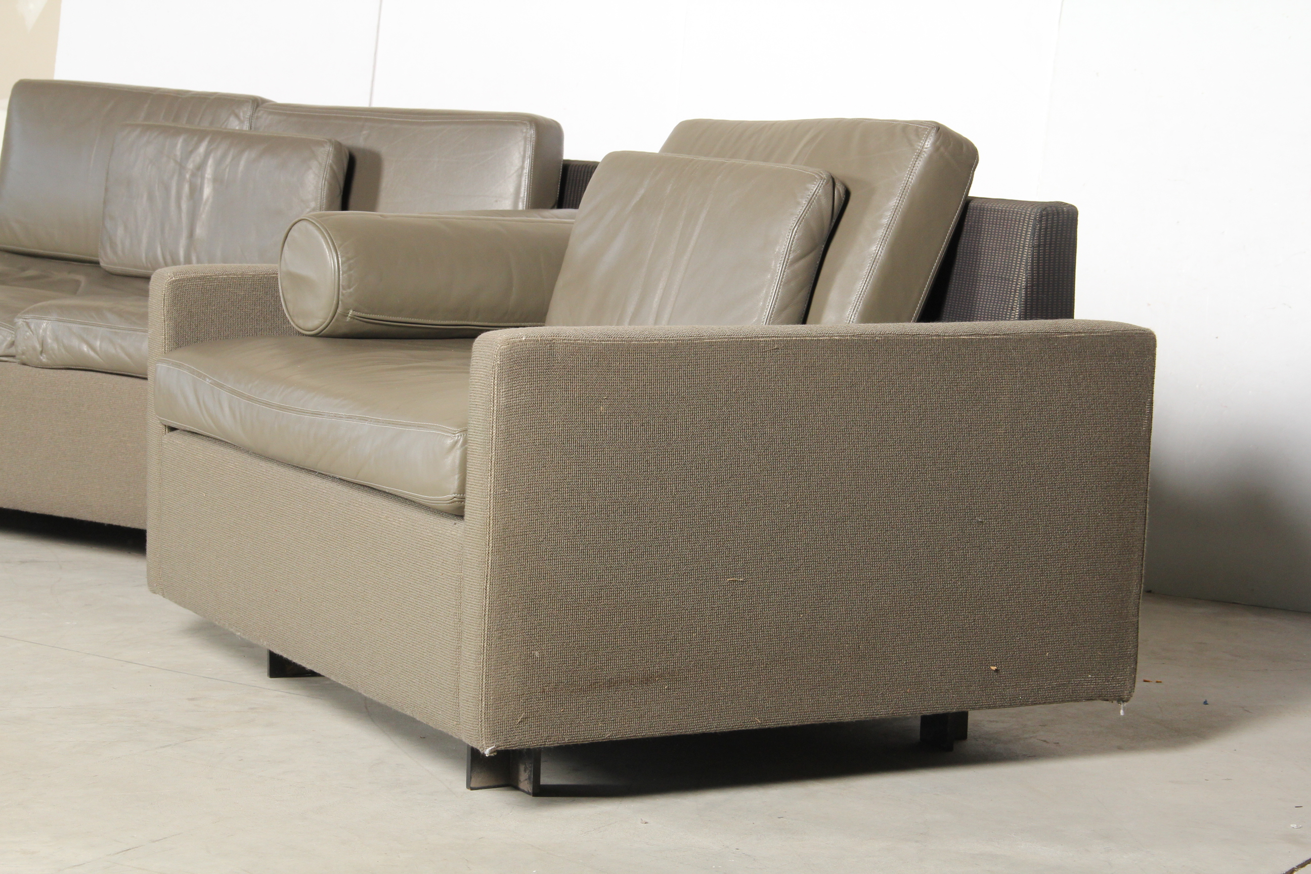 Modern Style Loveseat and Sofa Set
