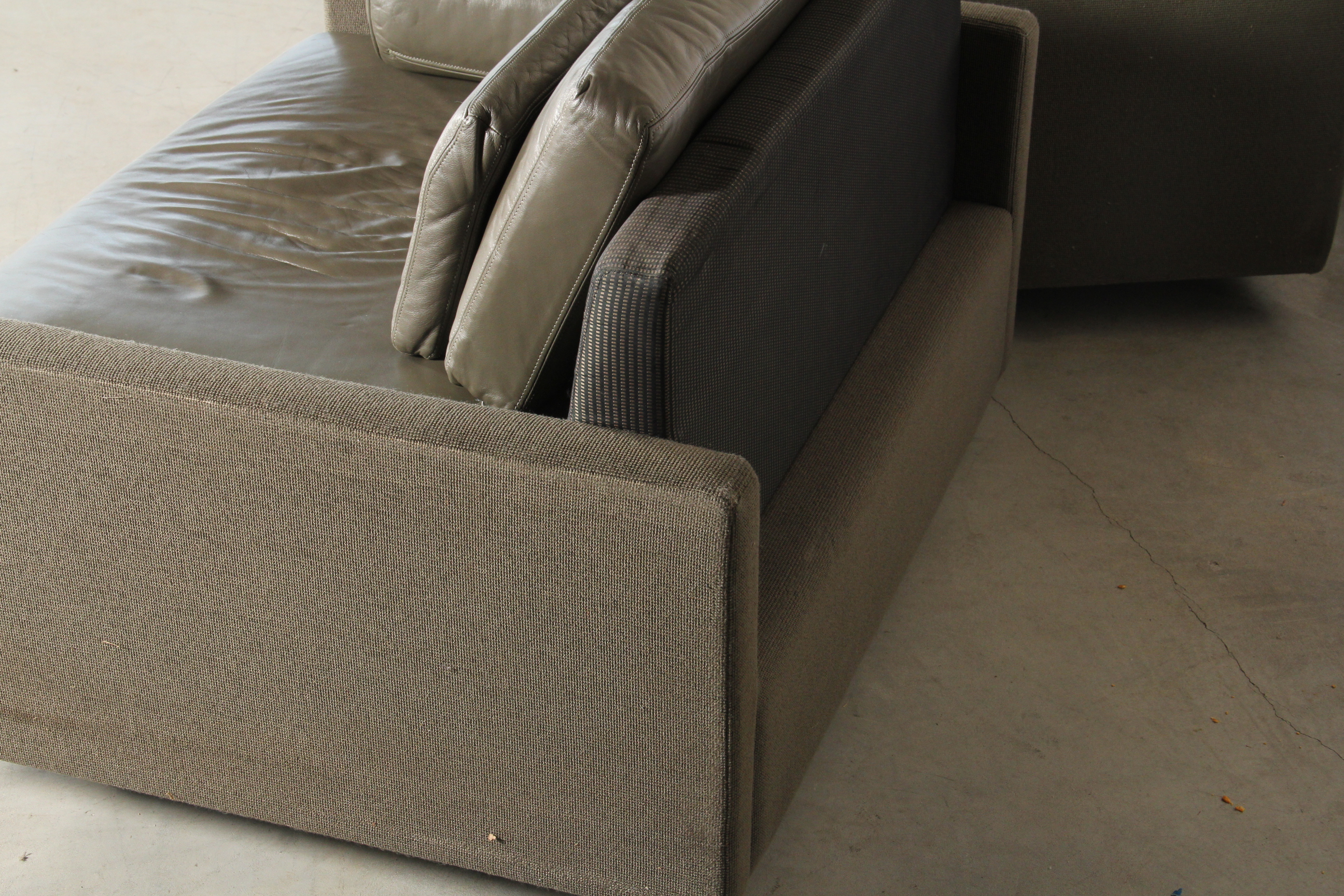 Modern Style Loveseat and Sofa Set