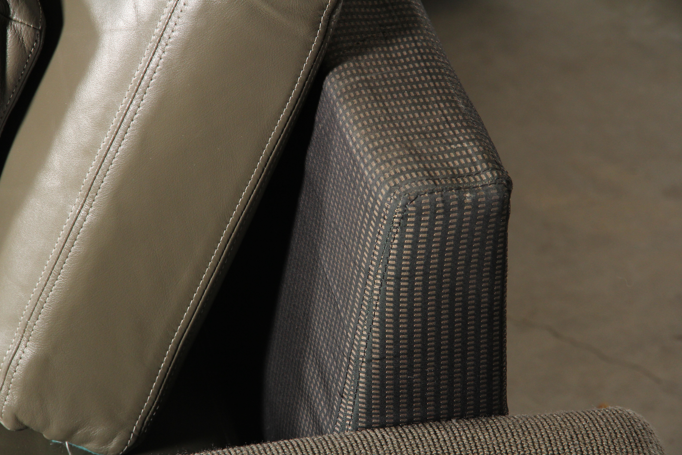 Modern Style Loveseat and Sofa Set