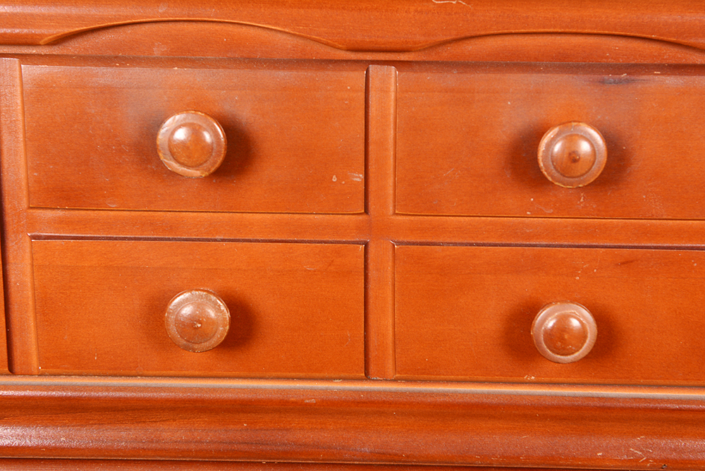 Maple Vanity Dresser