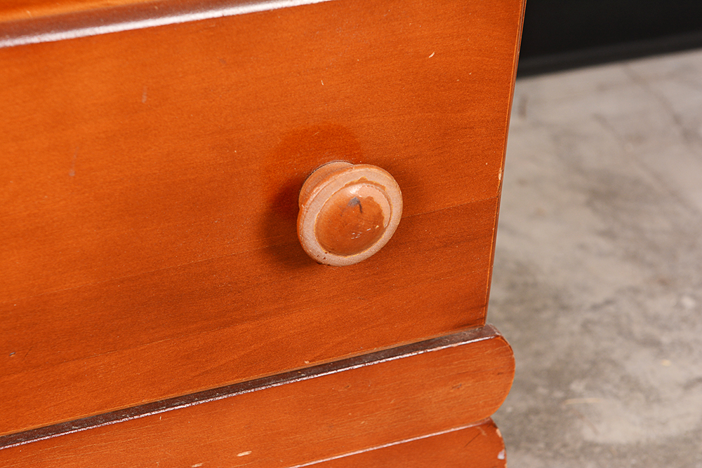 Maple Vanity Dresser