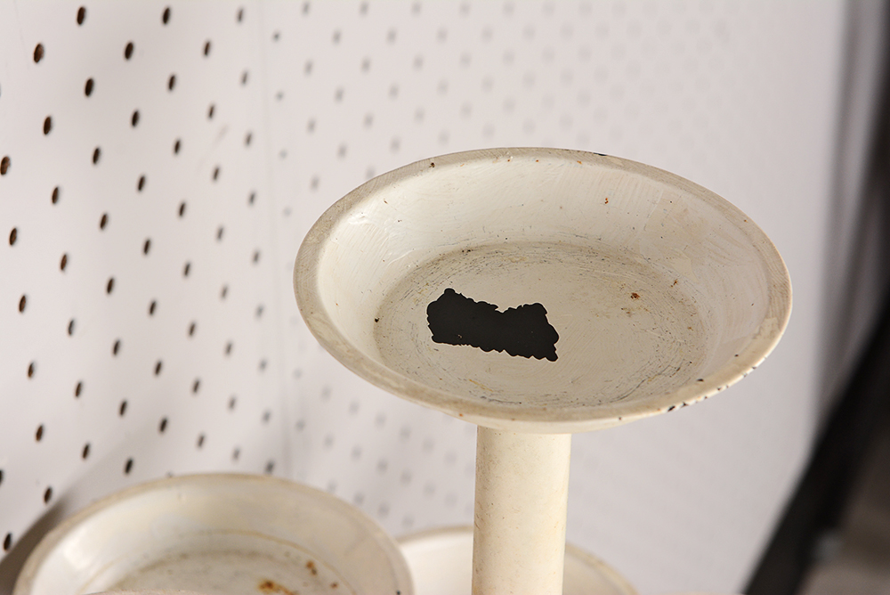 White Metal Plant Stand