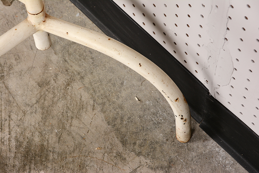 White Metal Plant Stand