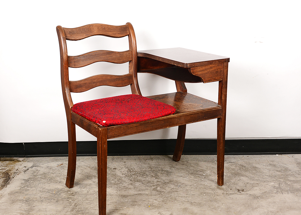 Mahogany Gossip Bench