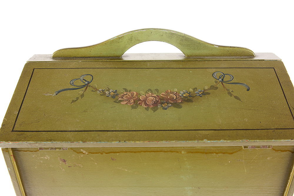 Green Freestanding Sewing Box