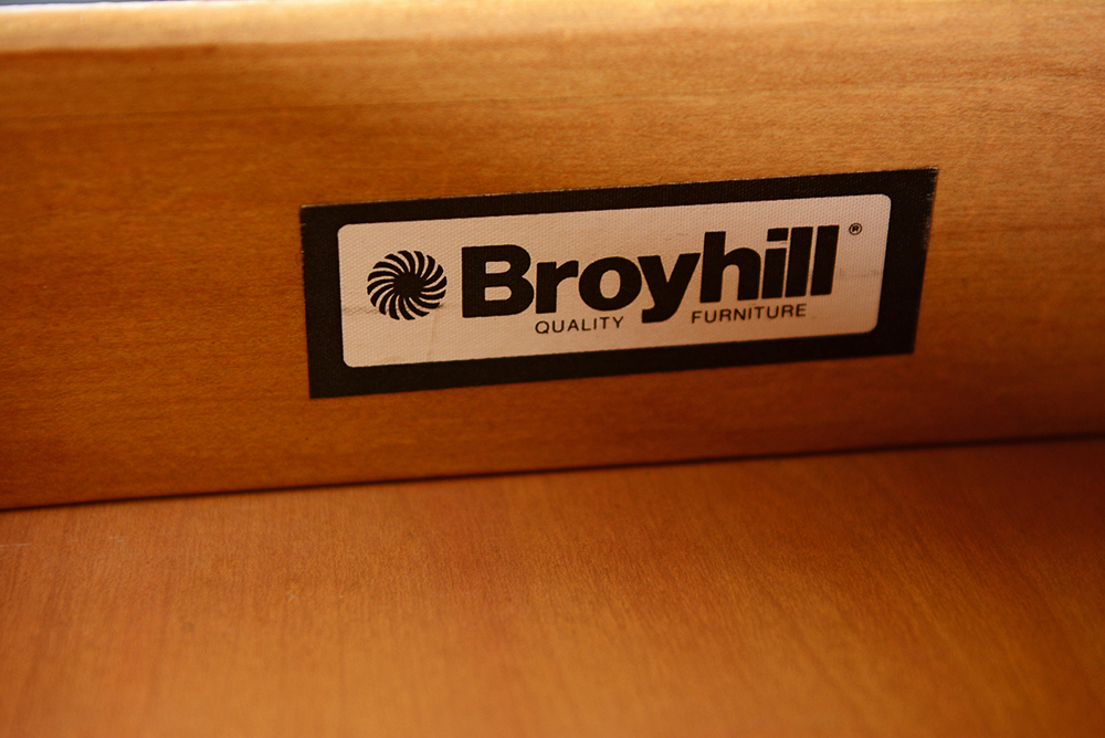 Broyhill Oak Serving Cabinet