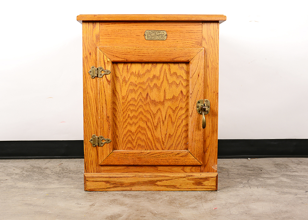 Whiteclad Icebox Style Accent Cabinet