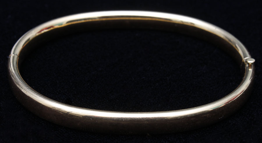 Gold Toned Bangle Bracelet