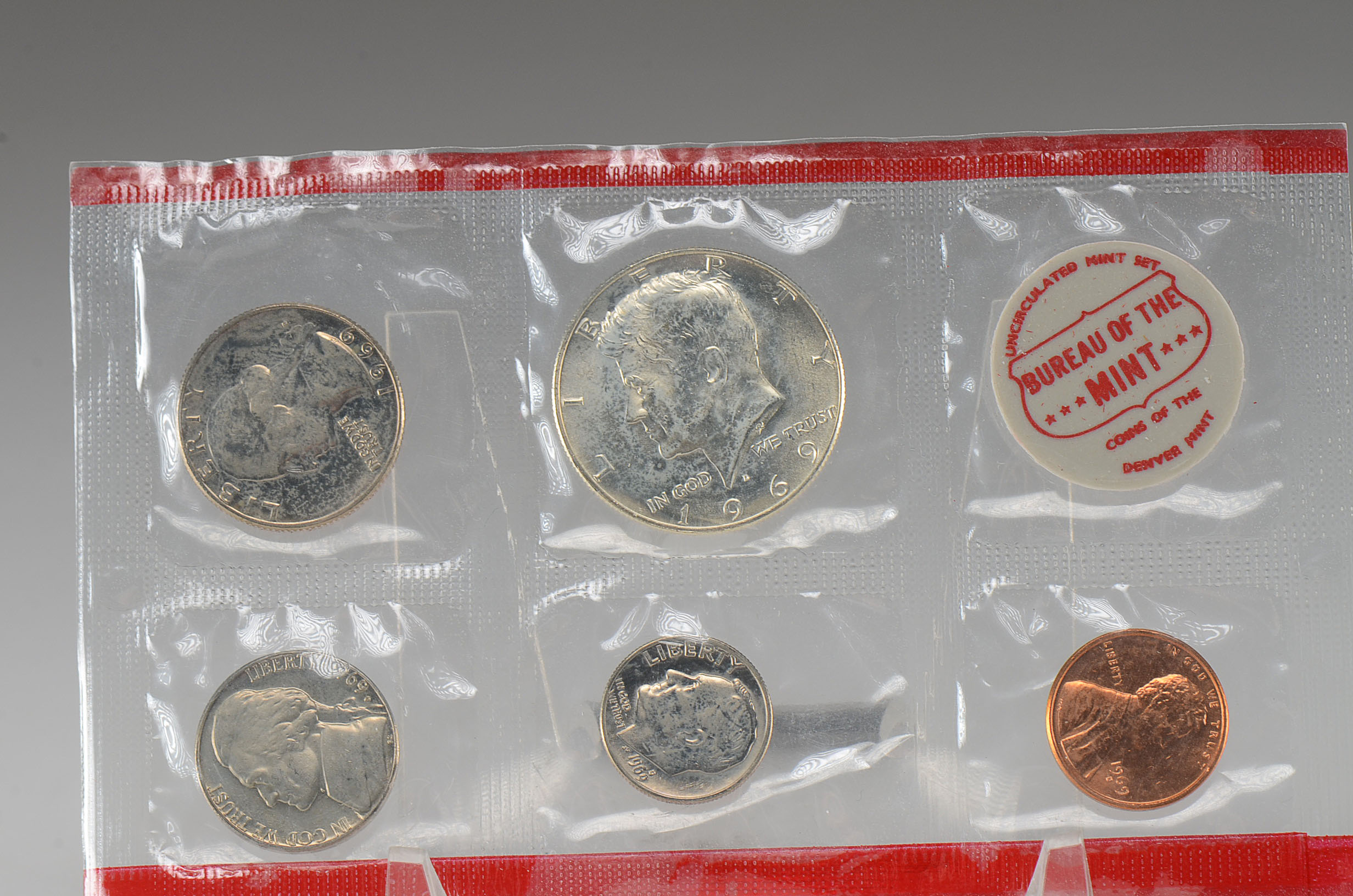 1969 United States Uncirculated Denver and Philadelphia Mint Set