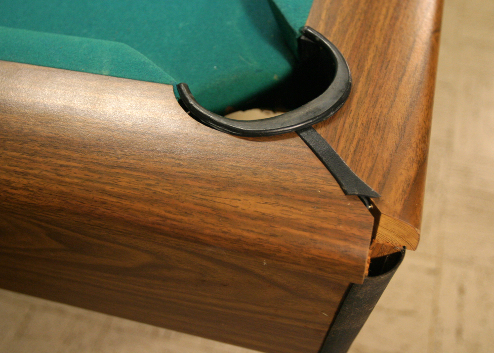 Cue Master Pool Table