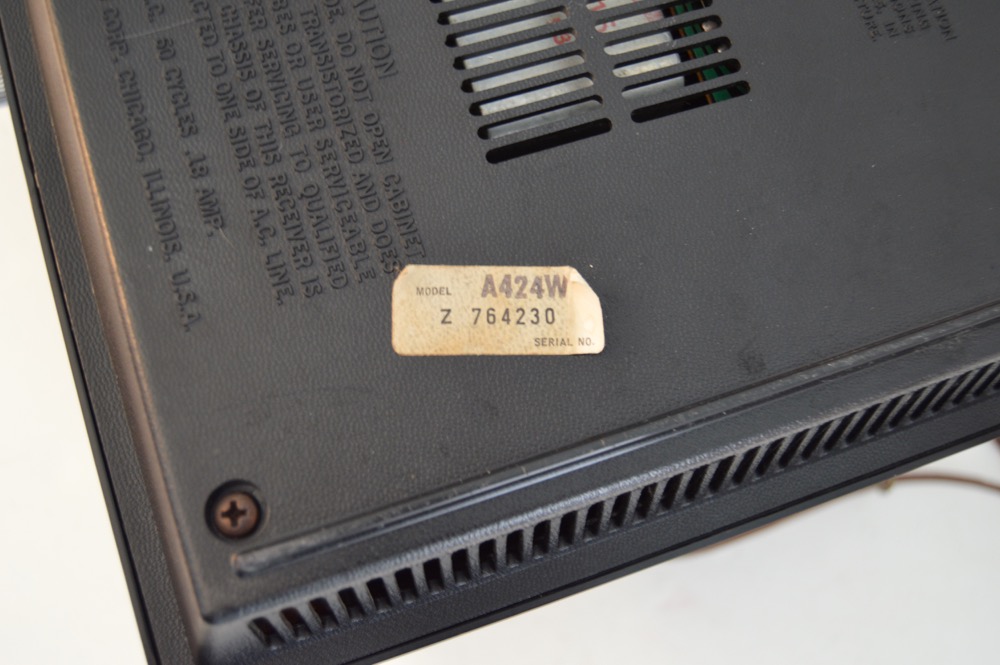 Mid Century Modern Zenith AM/FM Radio