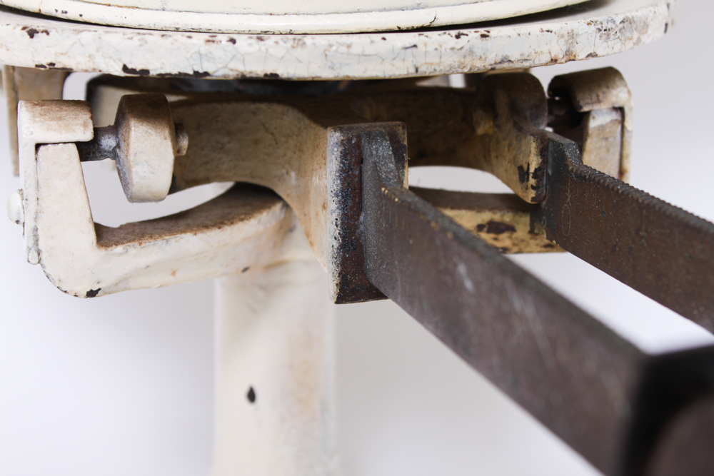 Antique Cast Iron Crow Foot Merchant Scale with Pan