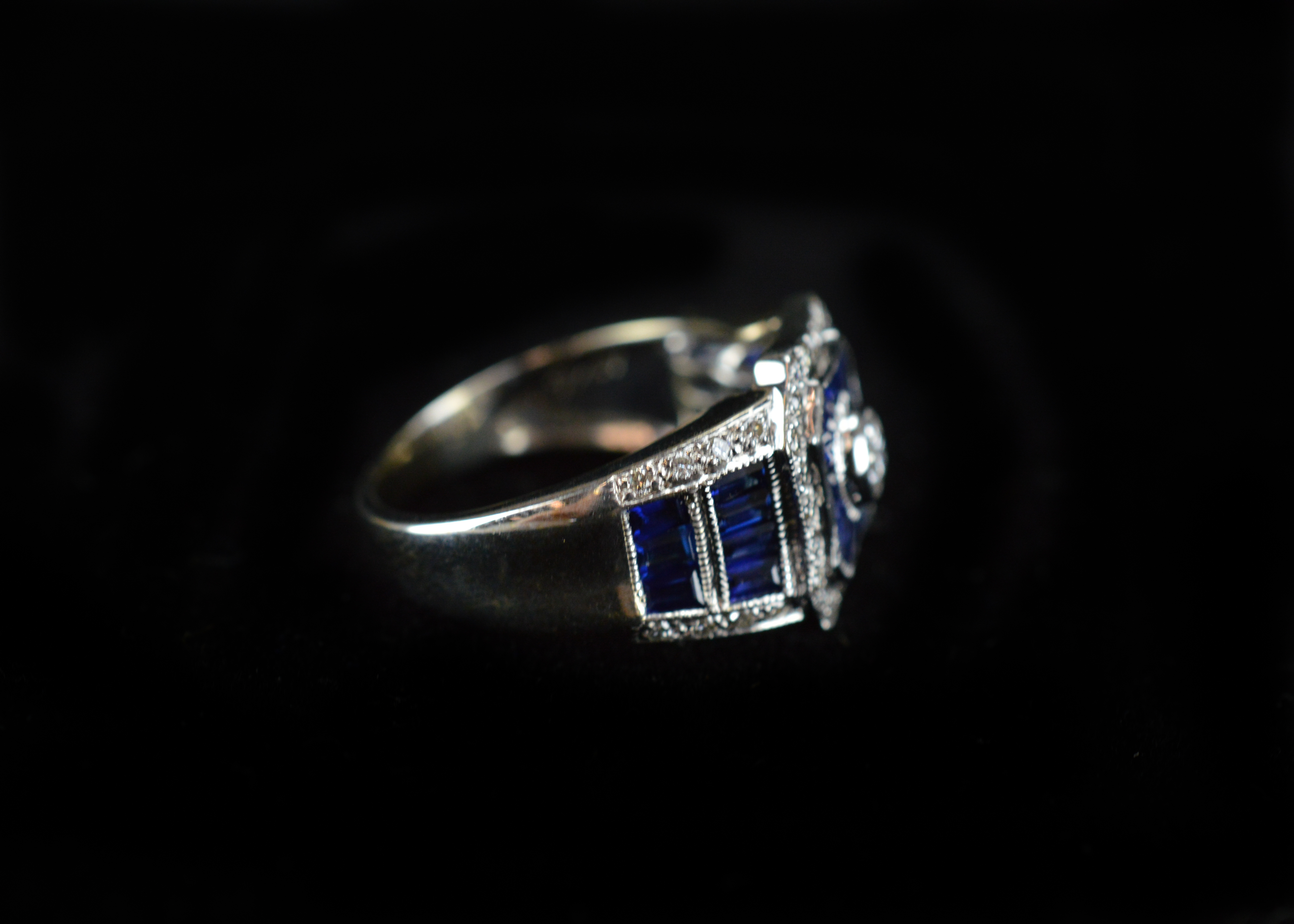 18K White Gold Diamond and Sapphire Ring