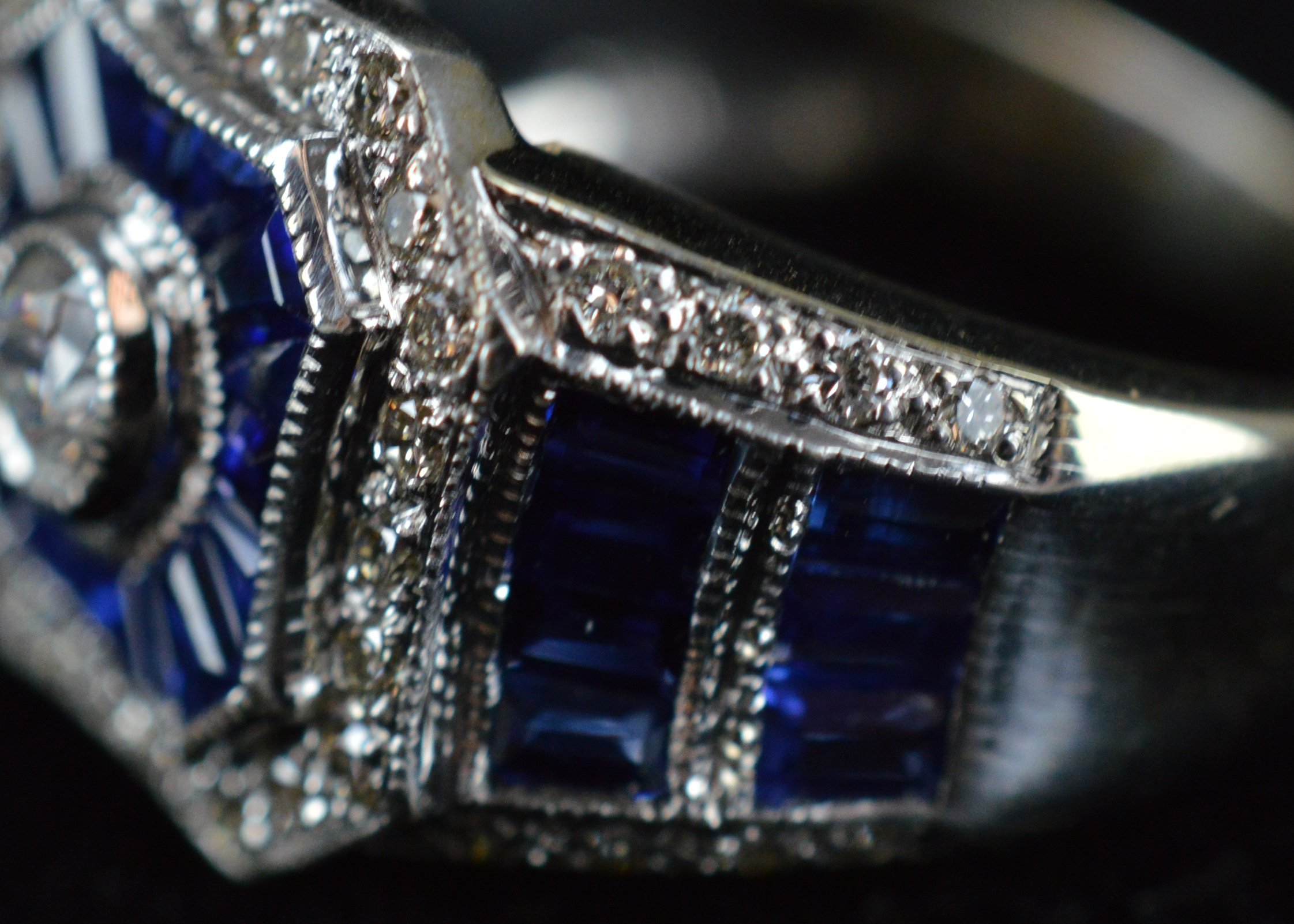 18K White Gold Diamond and Sapphire Ring