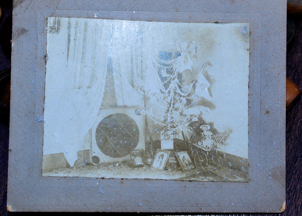 Vintage Carrom Game Board With Samsonite Card Table