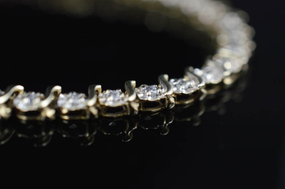 10K Gold and Diamond Tennis Bracelet