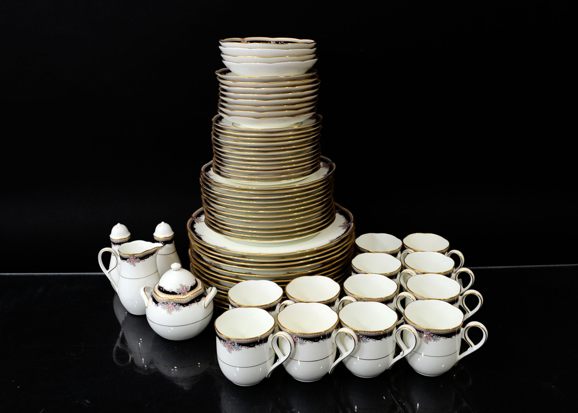 Noritake Bone China "Palais Royal" Dinnerware