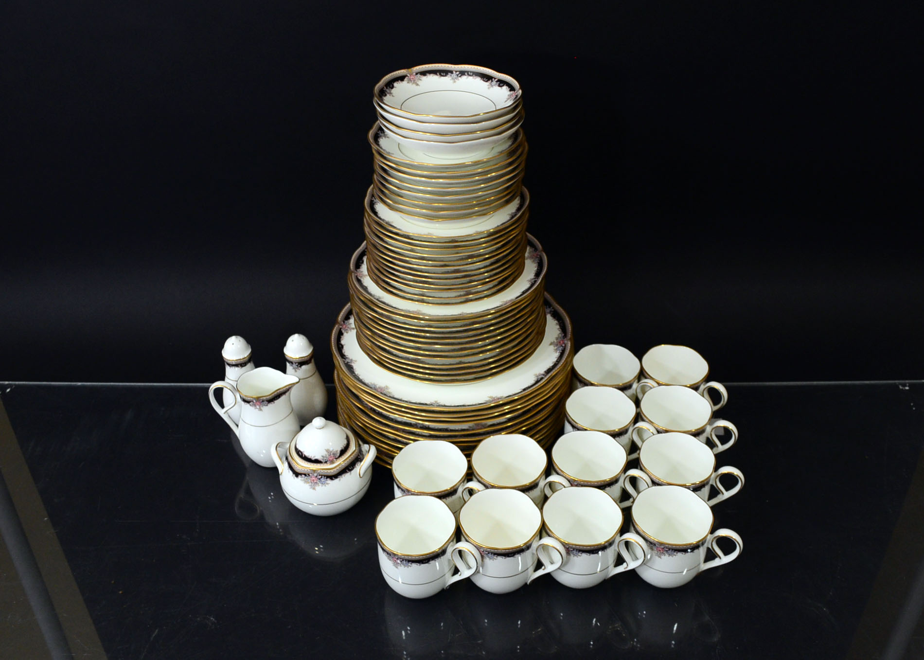 Noritake Bone China "Palais Royal" Dinnerware