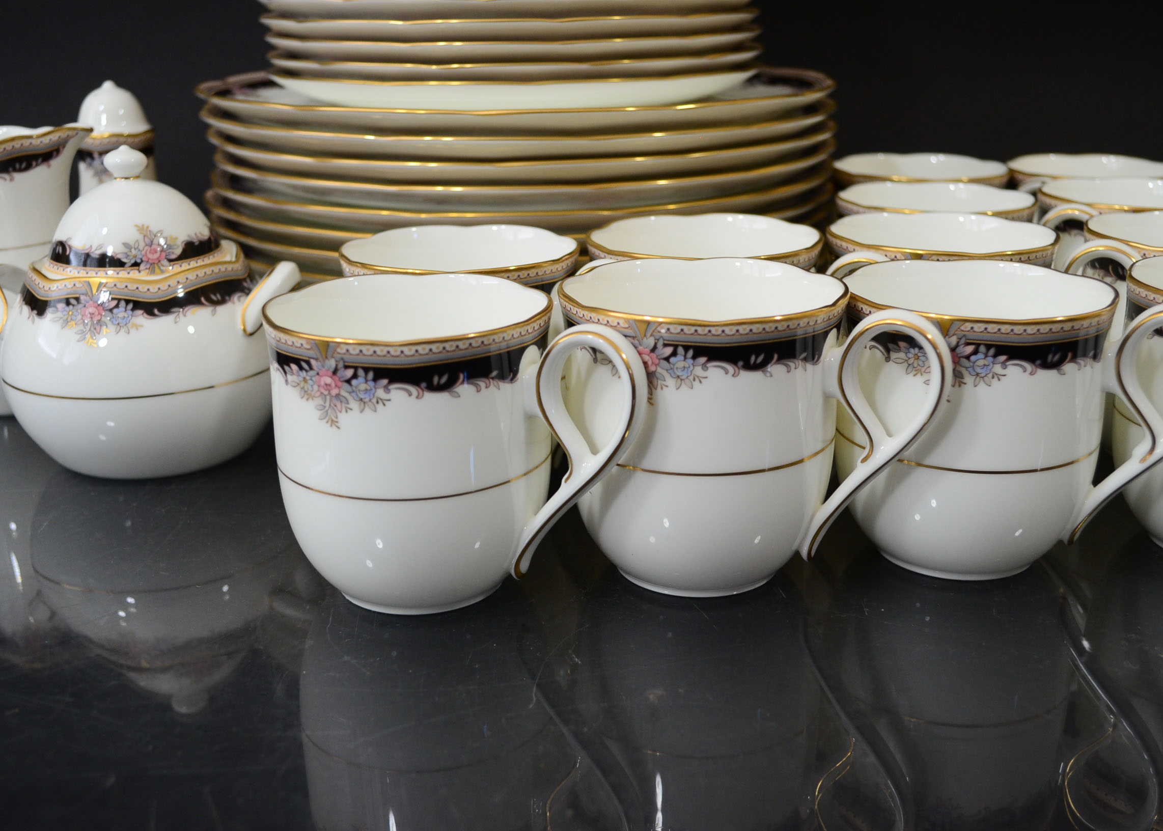 Noritake Bone China "Palais Royal" Dinnerware