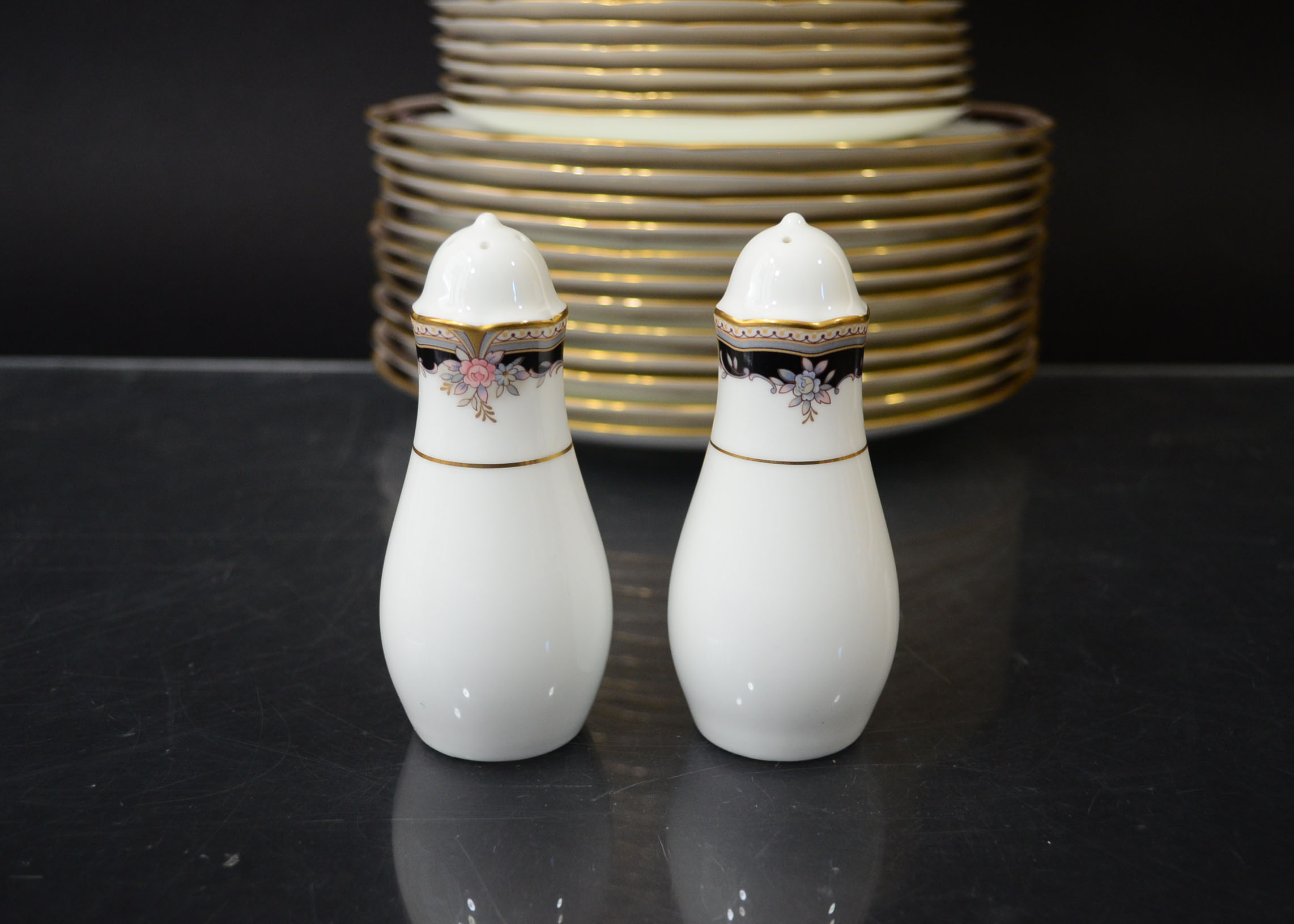 Noritake Bone China "Palais Royal" Dinnerware