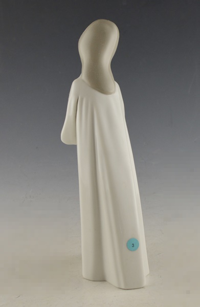 Lladro "Girl With Candle" Porcelain Figurine #4868