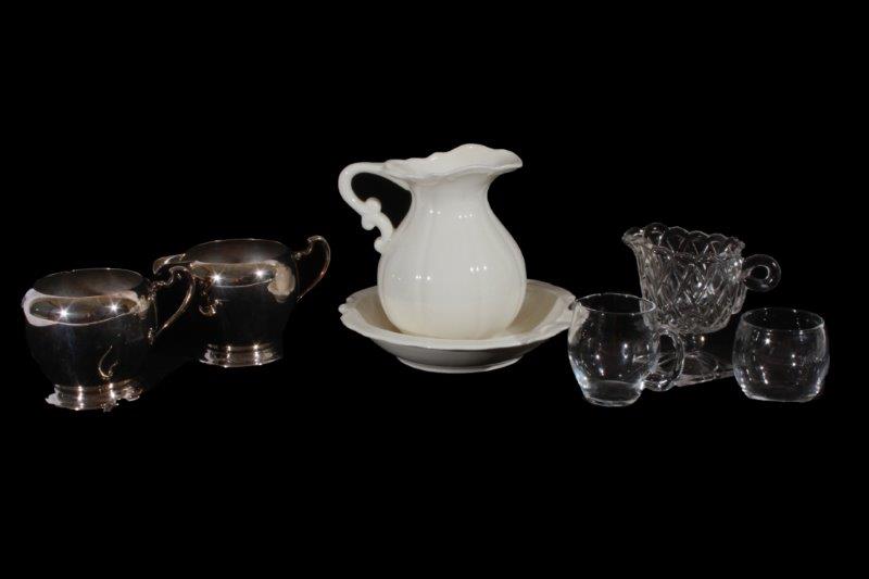 Collection of Kitchen Items