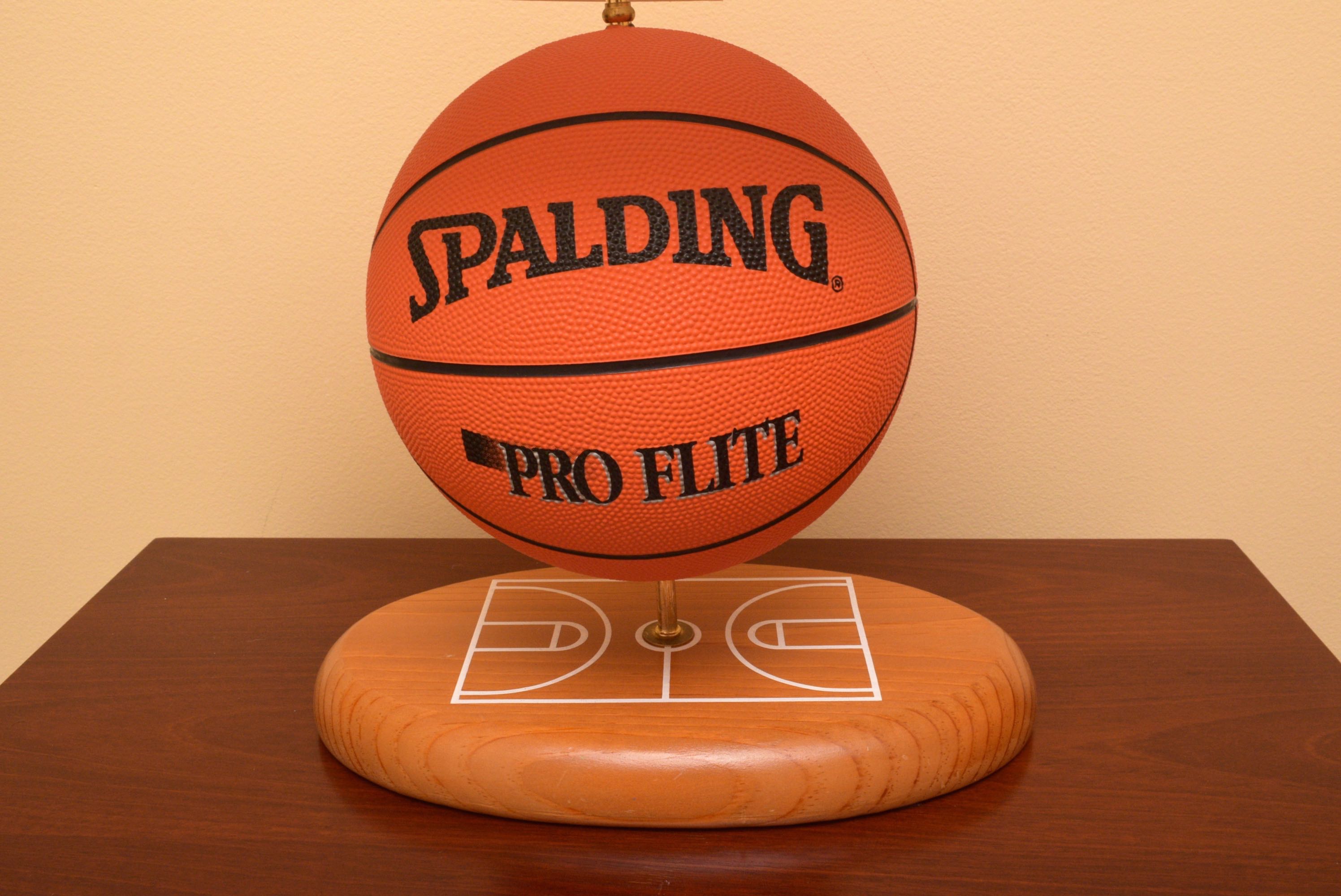 Spalding Pro Flite Basketball Lamp