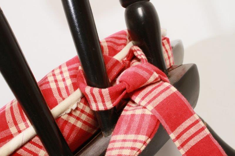 Nichols & Stone Comb Back Windsor Style Chair