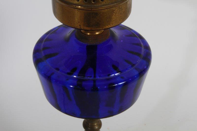 Vintage Queen Anne Style Table Lamp