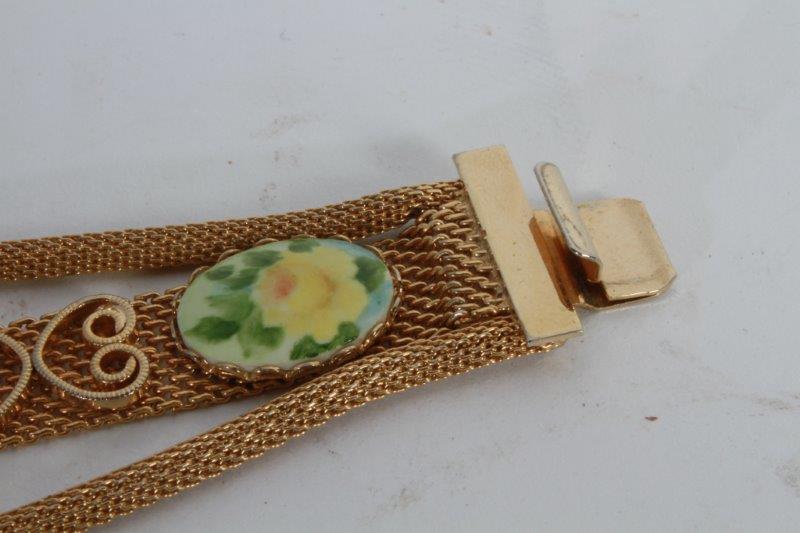 Vintage Gold Tone Bracelet