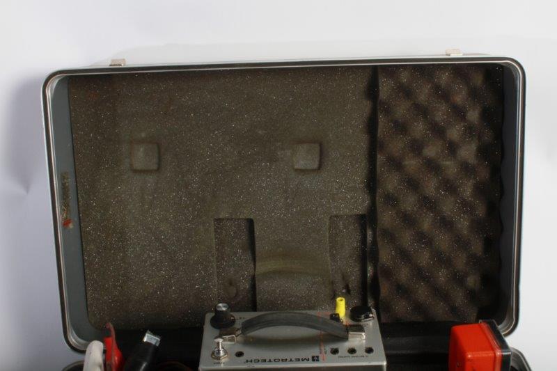 Metrotech 850 Pipe Locator