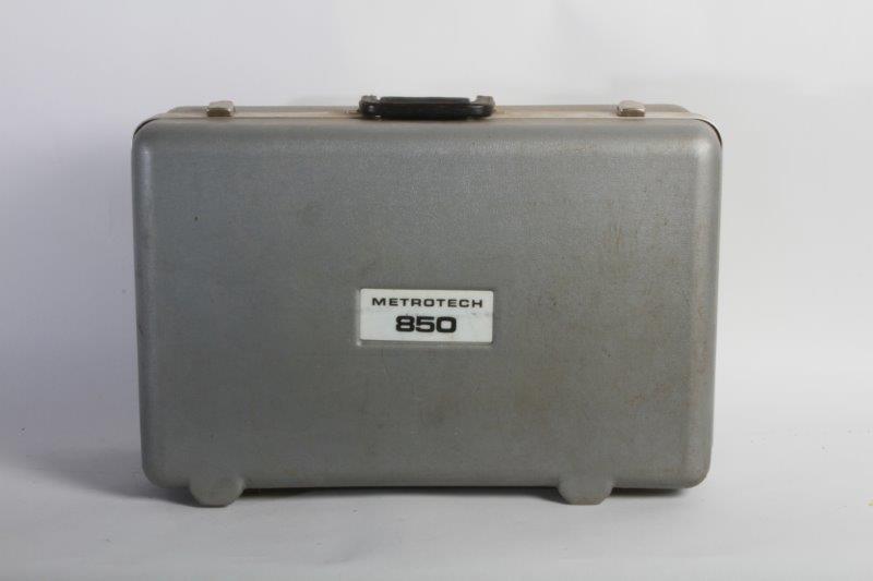 Metrotech 850 Pipe Locator