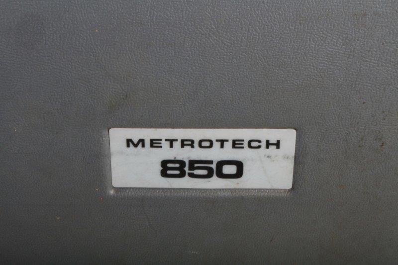 Metrotech 850 Pipe Locator