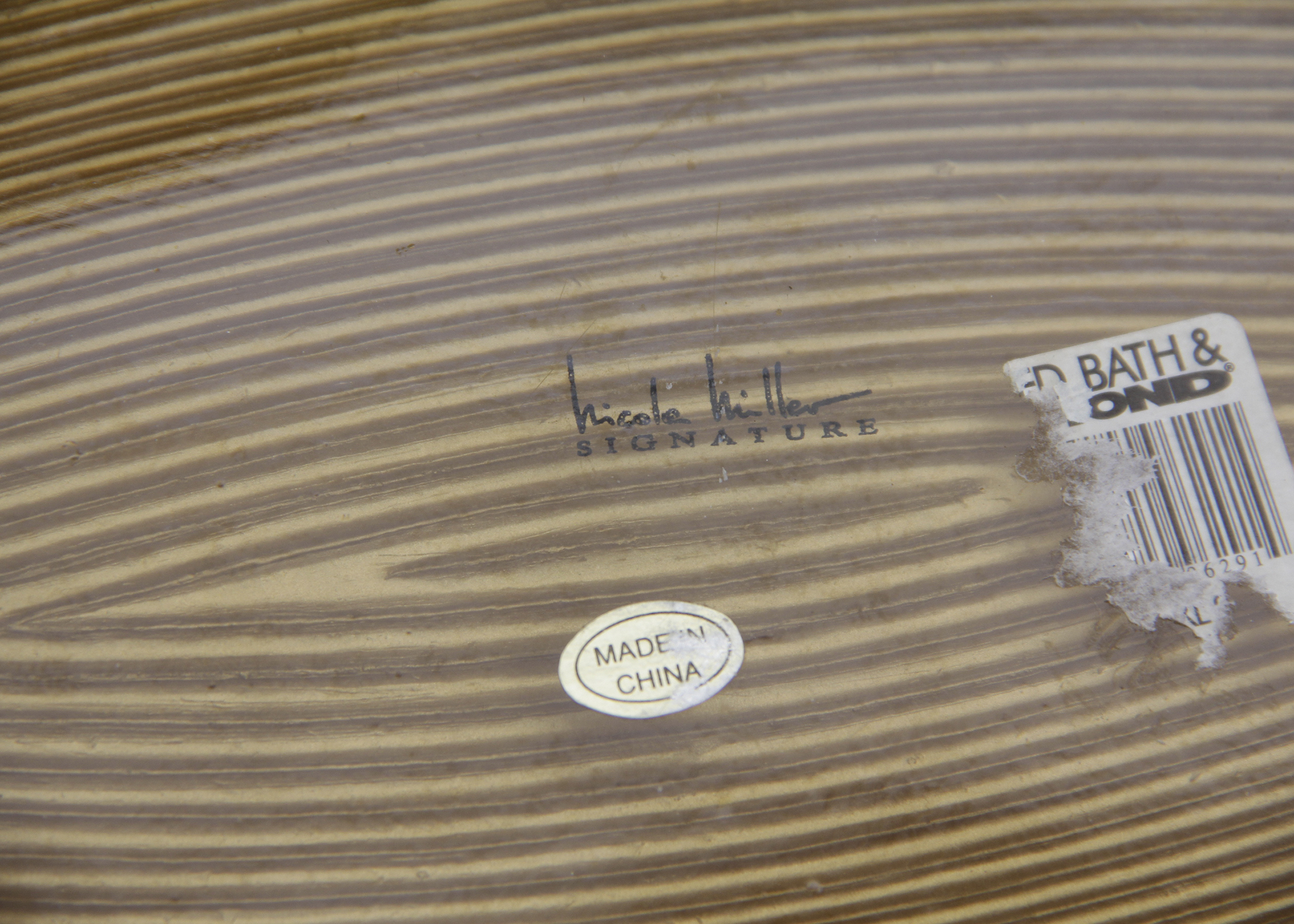 Nicole Miller Bathroom Accessories