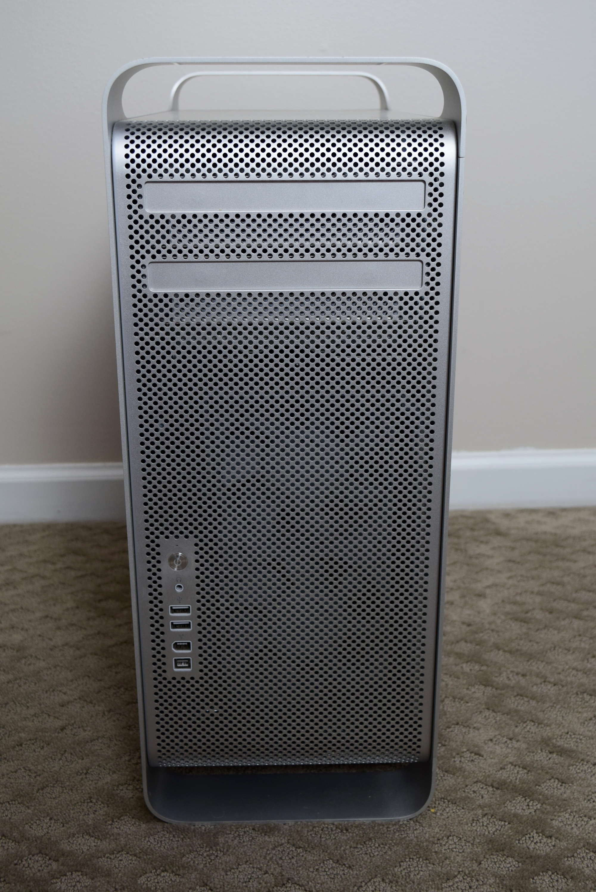 Apple Mac Pro "Quad Core" Tower