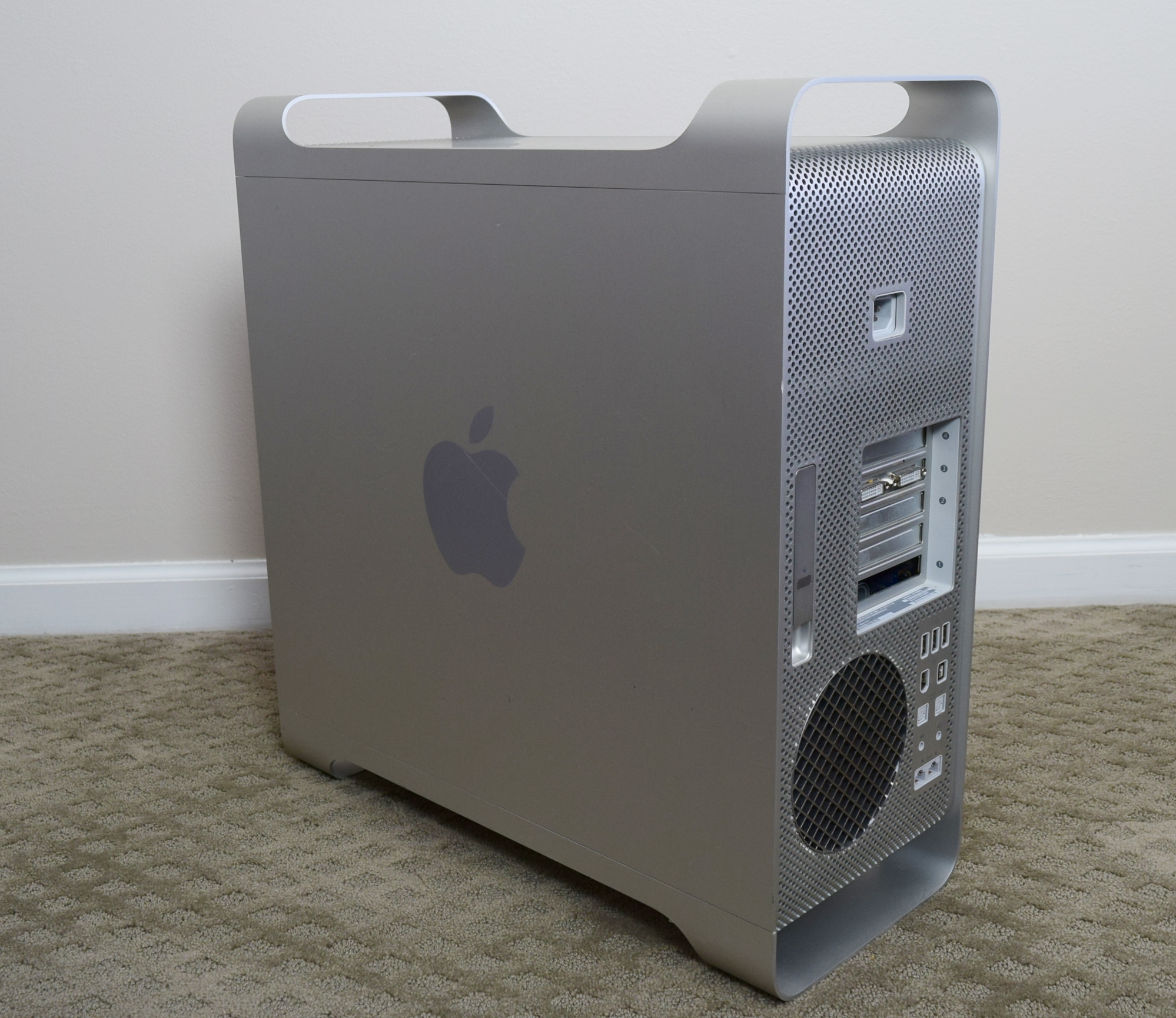Apple Mac Pro "Quad Core" Tower